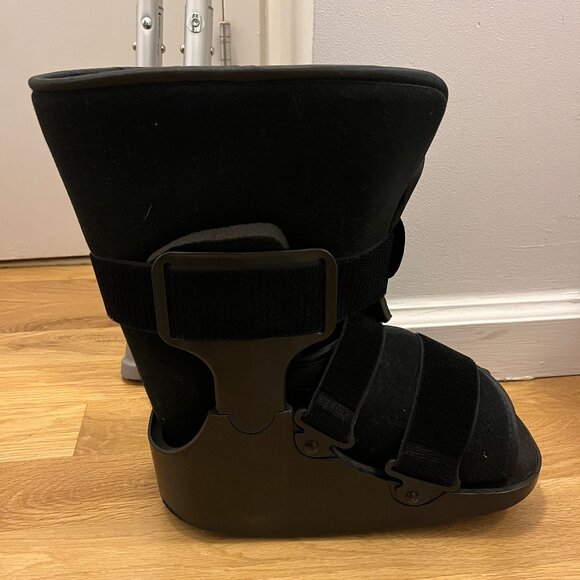 Core Tech Post-OP Shoe Foot - Picture 3 of 4